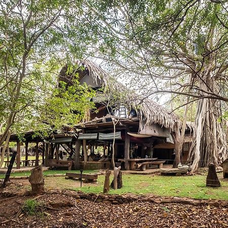 Вилла Banyan Camp Hambegamuwa Экстерьер фото