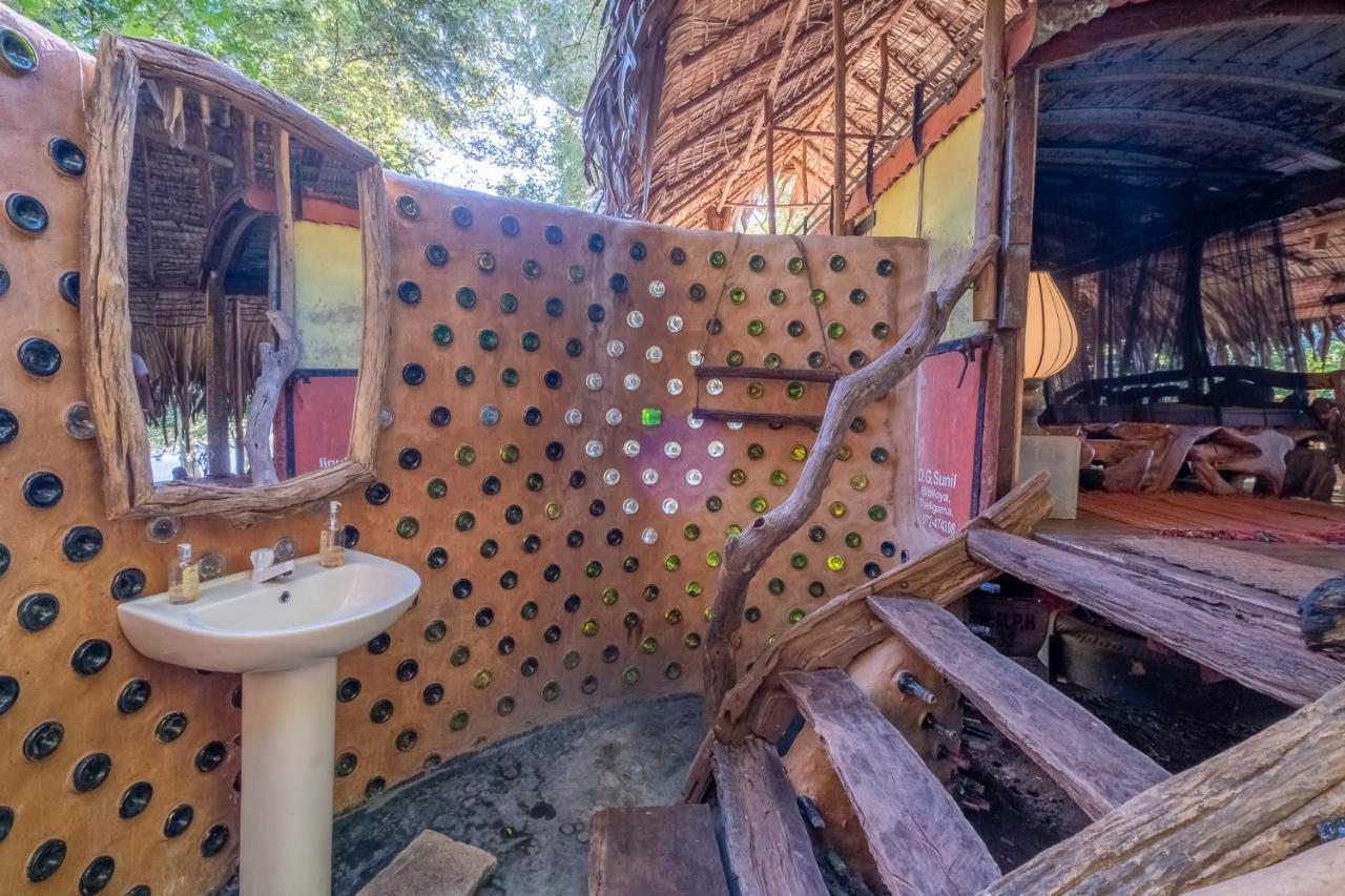 Вилла Banyan Camp Hambegamuwa Экстерьер фото