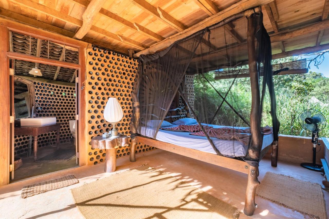 Вилла Banyan Camp Hambegamuwa Экстерьер фото
