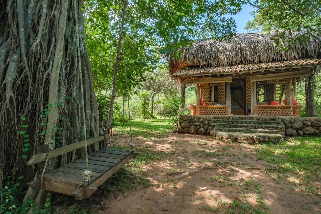 Вилла Banyan Camp Hambegamuwa Экстерьер фото