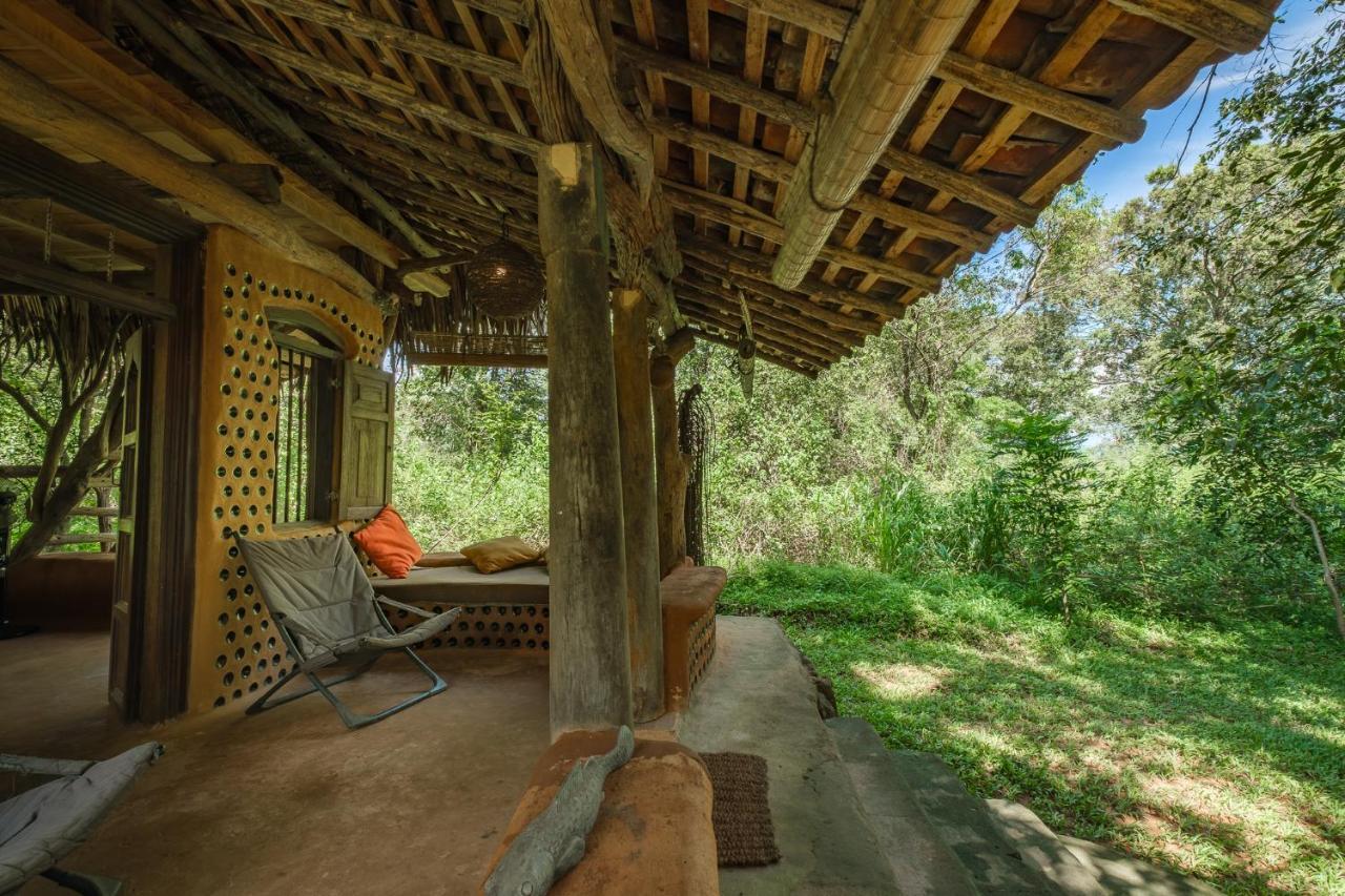 Вилла Banyan Camp Hambegamuwa Экстерьер фото