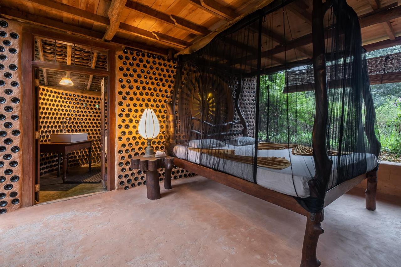 Вилла Banyan Camp Hambegamuwa Экстерьер фото